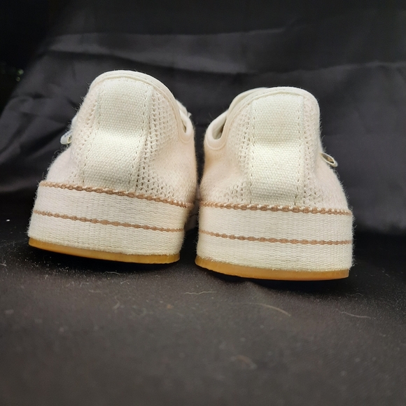 UGG CLAUDI Lace up Sneaker White 9 - Picture 3 of 7